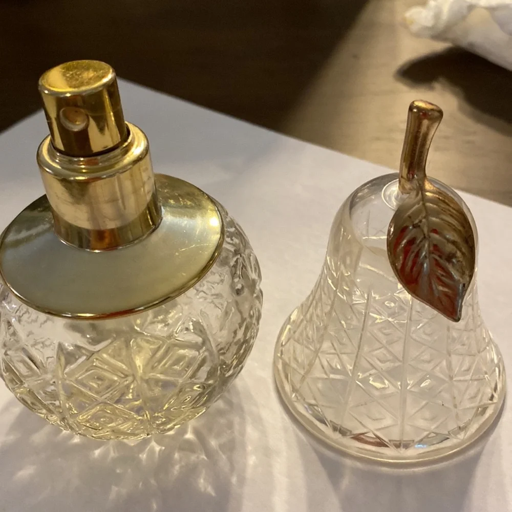 Avon perfume bottle - Picture 2 of 4